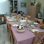 佩蒂特杜布勒伊住宿加早餐旅馆 3*